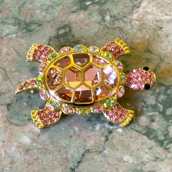 Pink Rhinestone Turtle Pin Brooch - Picture 2 of 3